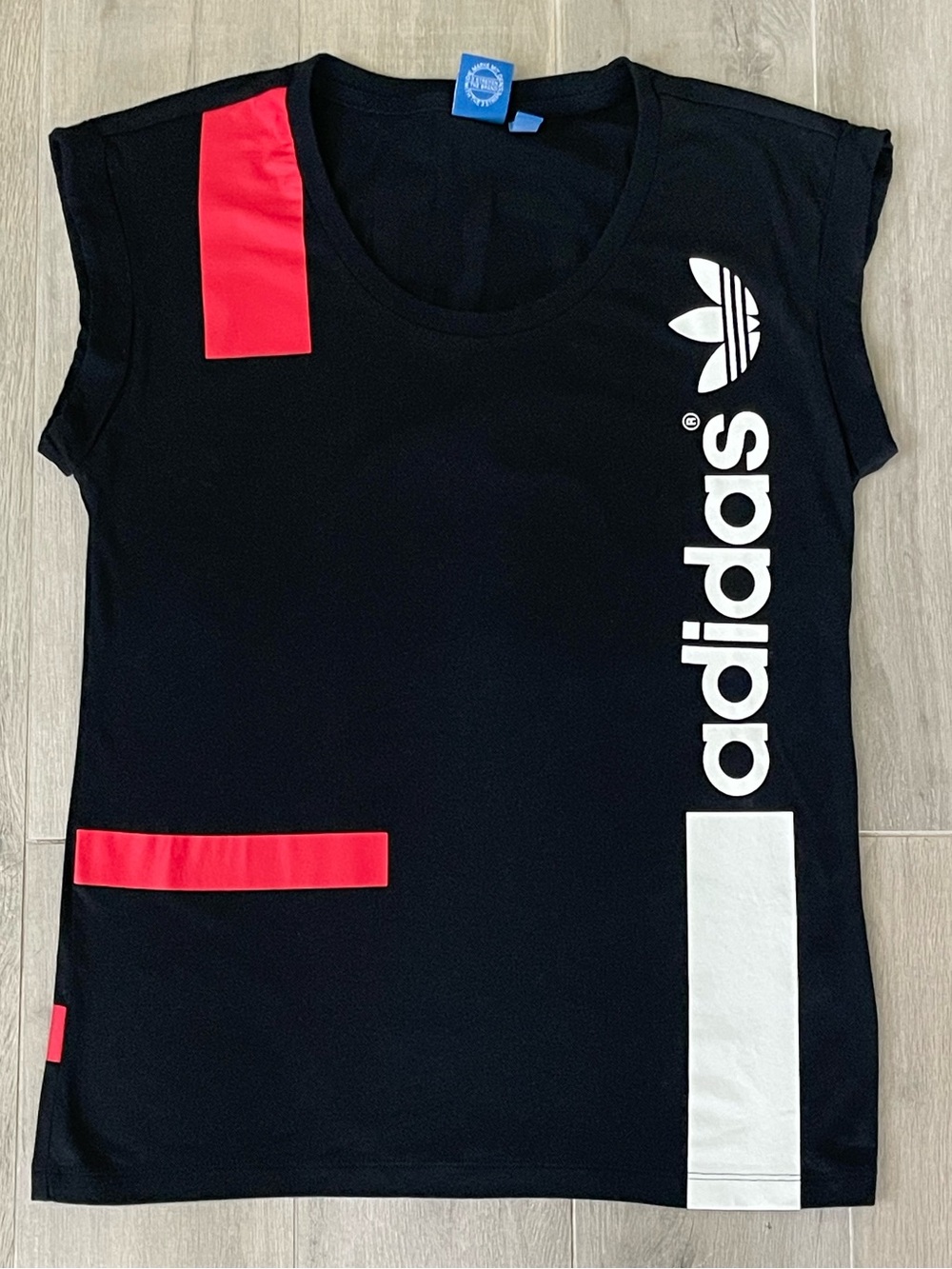Adidas Originals Black Graphic Tee Red & White Logo T-Shirt Women’s Small